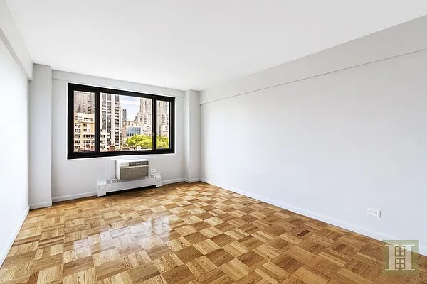 Rented by Halstead Real Estate | media 14
