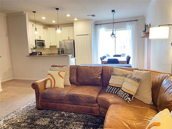 4th image of 12036 Greengate Dr