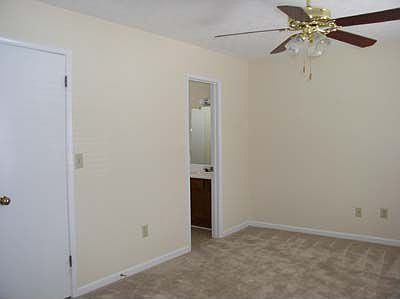 4th image of 2940 Governors Ct