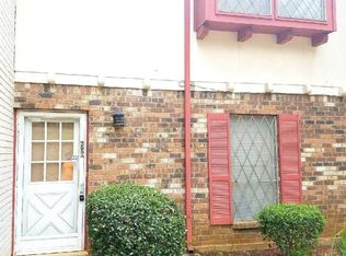650 Garden Walk Dr, Stone Mountain, GA 30083