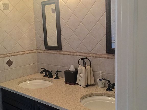 5th image of 23 E Augusta Ave