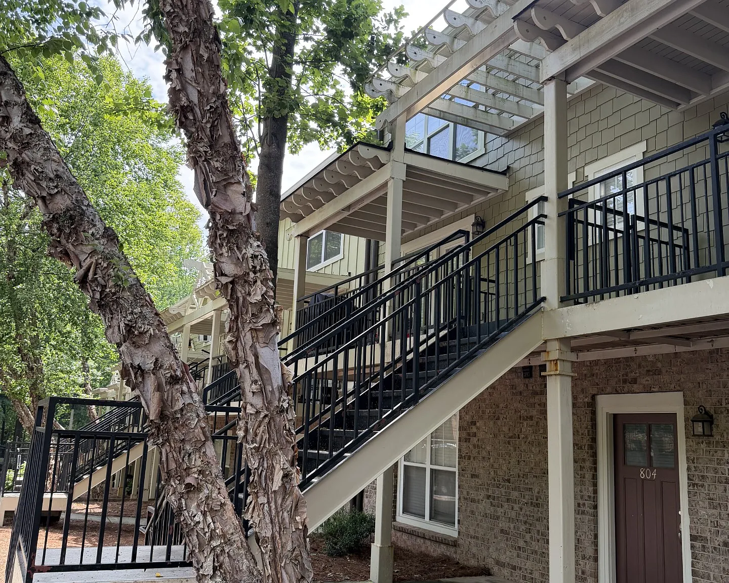 3 bed, 1444 sqft, $1,950 — Photo 2