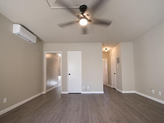 5th image of 450 E Live Oak Ave