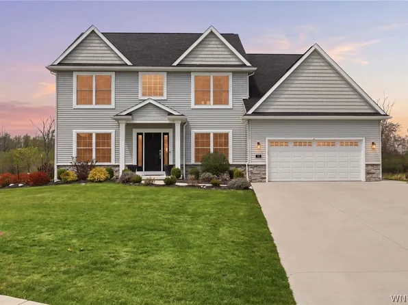 85 Windham Ct, Grand Island, NY 14072