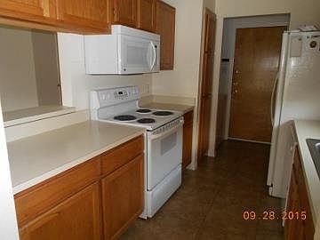 4th image of 6004 Hillglen Dr