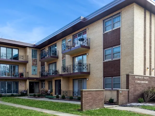 (undisclosed Address), Chicago, IL 60643