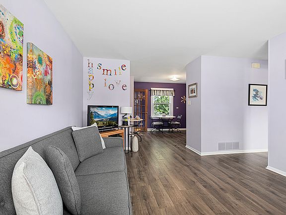 5th image of 9048 W 147th St
