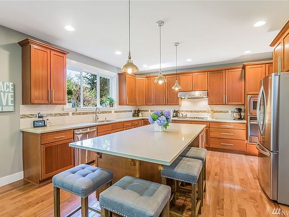5th image of 8718 NE 132nd St
