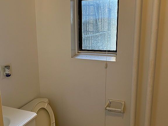4th image of 429 Fairmount Ave APT 312A