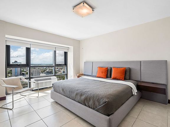 5th image of Gallery Plaza North Tower 103 Avenue De Diego APT 150
