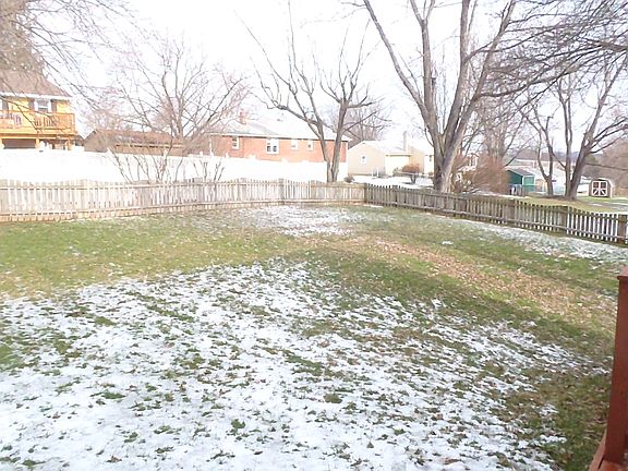 3rd image of 111 Skyview Dr