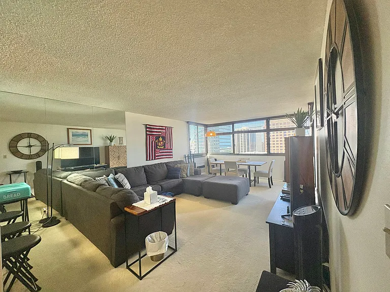 55 S Kukui St — Photo 5