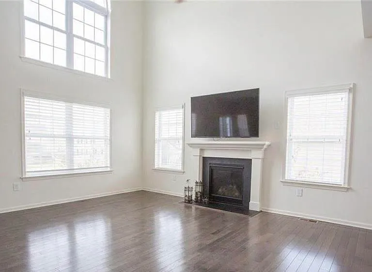 2160 Eagles Landing Dr — Photo 8