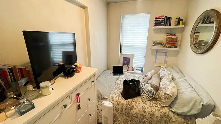 Rented by Roselyn  Fortuna LLC | media 11