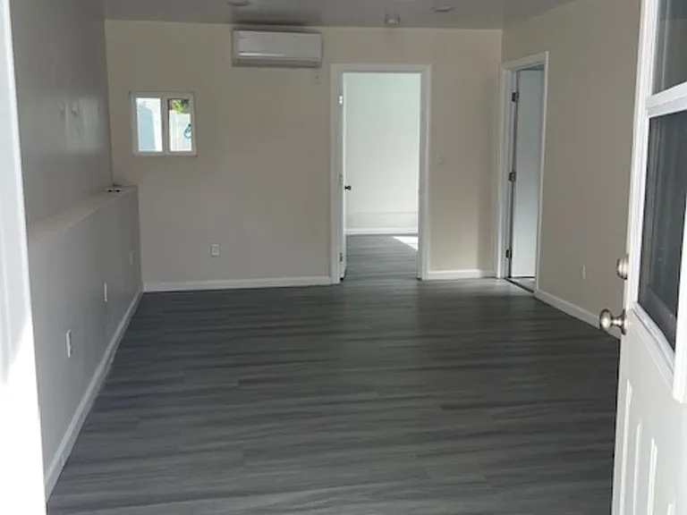 14315 Collins St — Photo 3