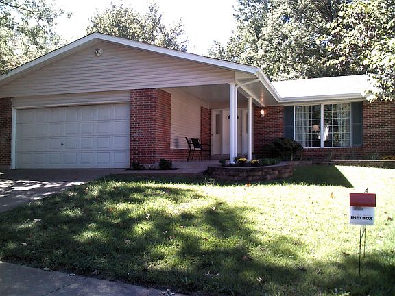 2nd image of 1733 Goldenhorn Ct