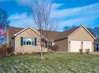 5465 Airwood Dr, Zanesville, OH 43701