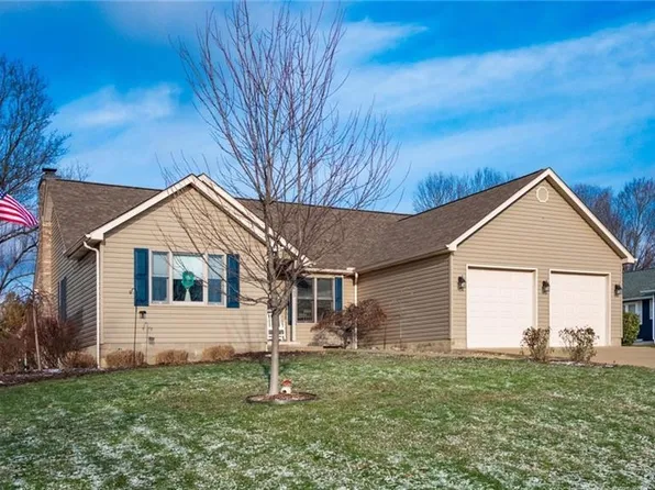 5465 Airwood Dr, Zanesville, OH 43701