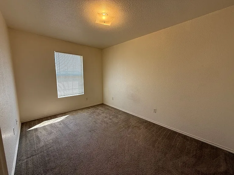 4504 Alan Kent Dr — Photo 13