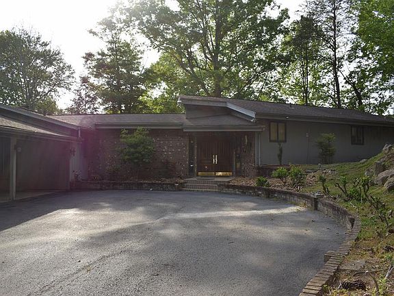 2nd image of 391 Bob White Ln
