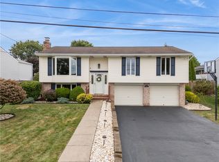 33 Mohawk Dr, Greensburg, PA 15601