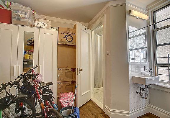 5th image of 250 W 104th St APT 92