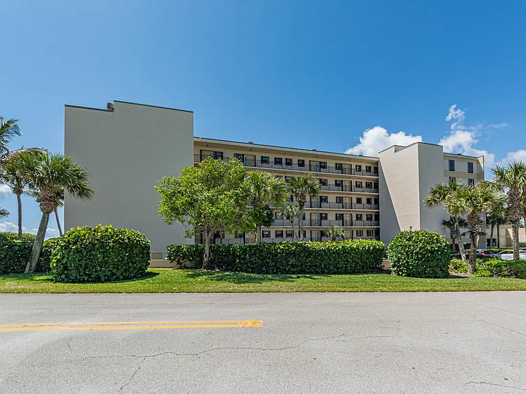 3939 Ocean Dr #201B — Photo 19