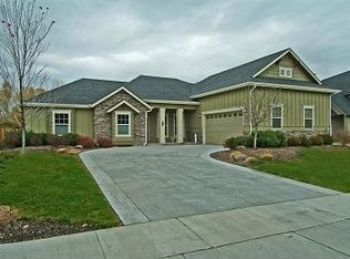 1874 N Groveland Pl, Eagle, ID 83616