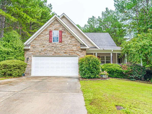 145 Redgrass Ln, Carthage, NC 28327