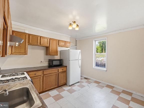 5th image of 3449 Old Frederick Rd