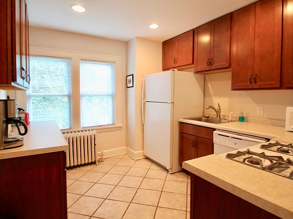 3rd image of 1503 W 28th St #1503