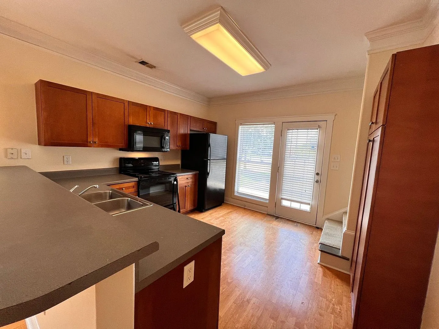 Pre-Leasing For August 6th 2027! — Photo 3