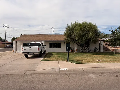 3102 E McKinley St Photo 1