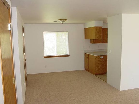 4th image of 2311 W 12th Pl #A
