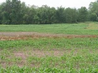 4207 S Woodcrest Ridge Dr, West Bend, WI 53095