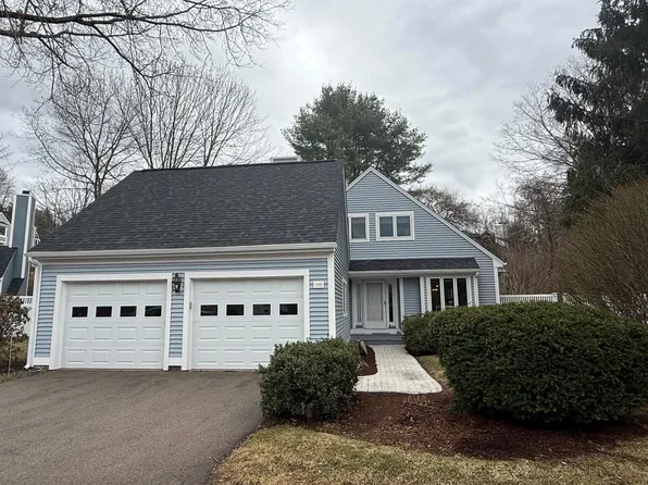 555 Straw Hill Road, Manchester, NH 03104