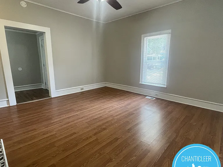 1604 E Main St — Photo 9