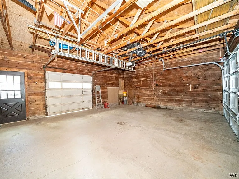 8376 Cobblestone Ct — Photo 7