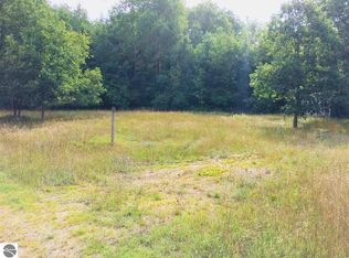 1027 Vallado Dr, Weidman, MI 48893