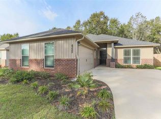 4325 Village Oak Ln, Pace, FL 32571