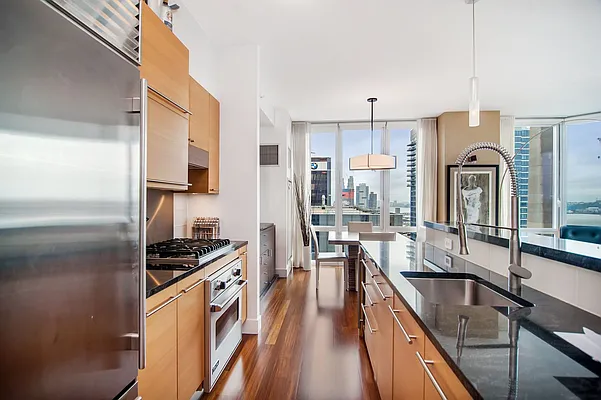 Rented by Compass | media 14