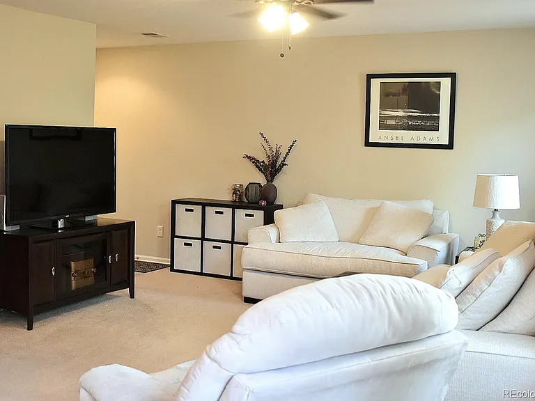 5542 S Quemoy Cir — Photo 6