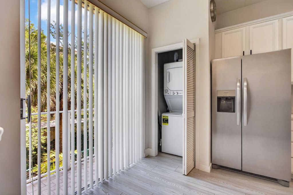 2457 NE 14th Street #2457, photo 9