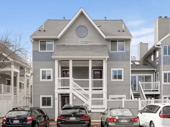 20 Ship Ave APT 17, Medford, MA 02155