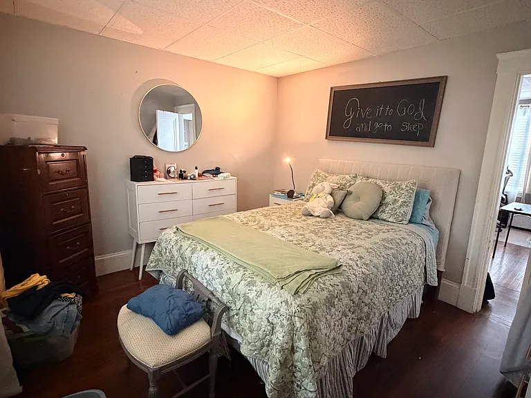 Bedroom #1