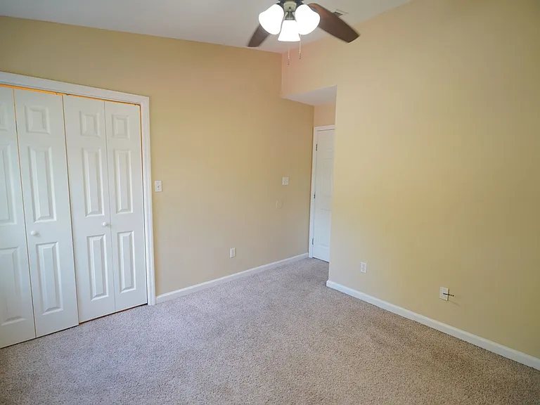 847 W Georgia St — Photo 16