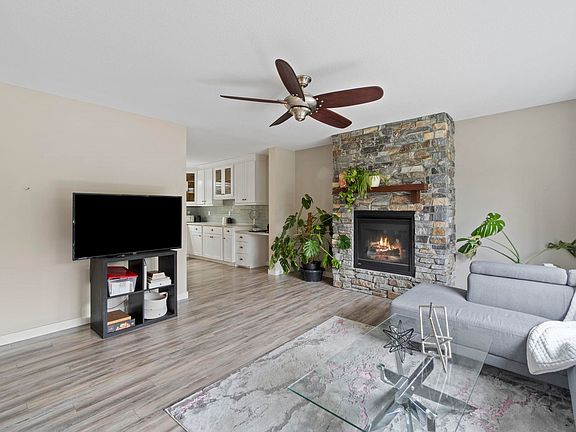 4th image of 12326 234th St