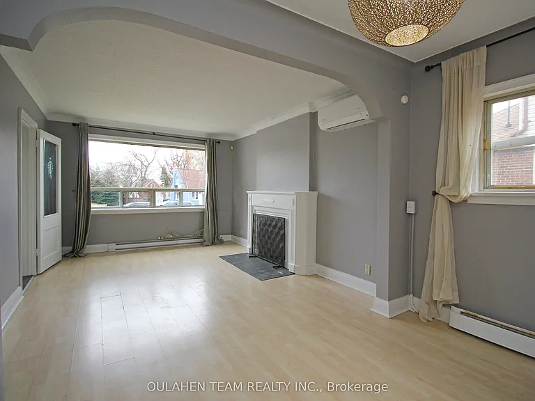 38 Finch Ave W — Photo 5