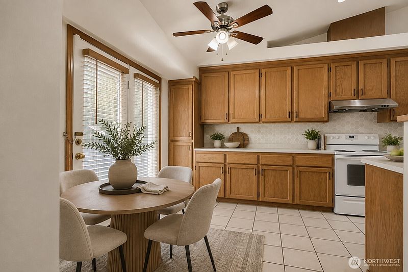 5th image of 1623 SW 331st Place