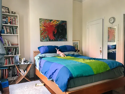 Rented by Jonathan Wachtel, LREB | media 24